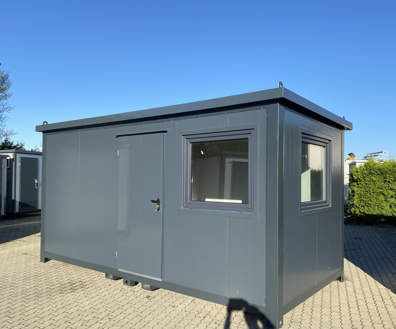 Container Ufficio 5×2,4 Metri con Bagno e Doccia | Modulo Completo Attrezzato 1 container ufficio con bagno e doccia
