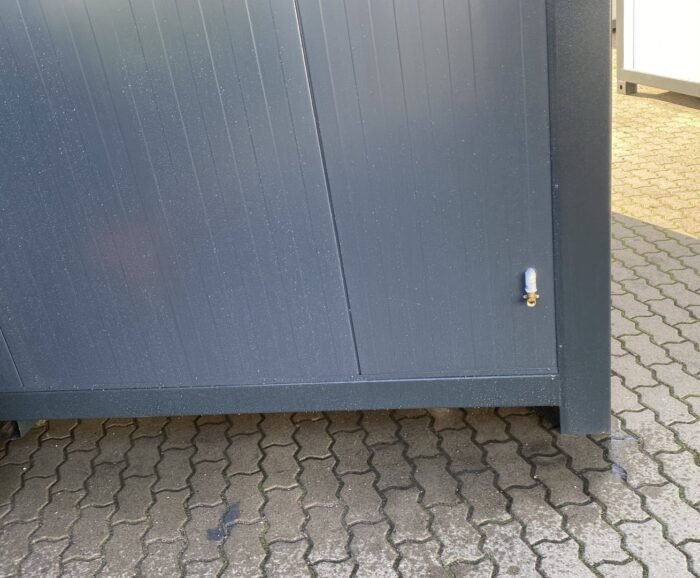 Container Ufficio 5×2,4 Metri con Bagno e Doccia | Modulo Completo Attrezzato 9 Container Ufficio 5×2,4 Metri con Bagno e Doccia | Modulo Completo Attrezzato - immagine 9