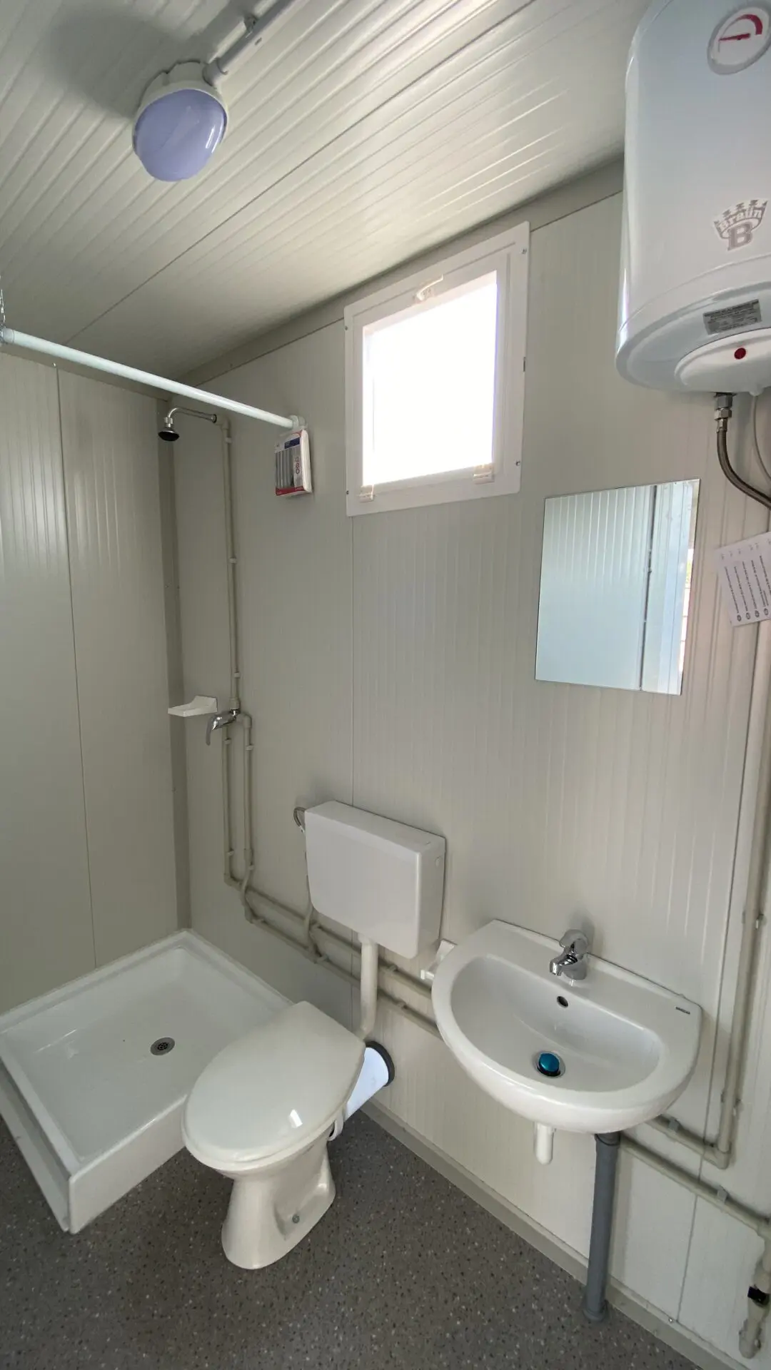 Box Prefabbricato 4 Metri – WC, Lavabo e Doccia Integrati 3 Box Prefabbricato 4 Metri – WC, Lavabo e Doccia Integrati - immagine 3