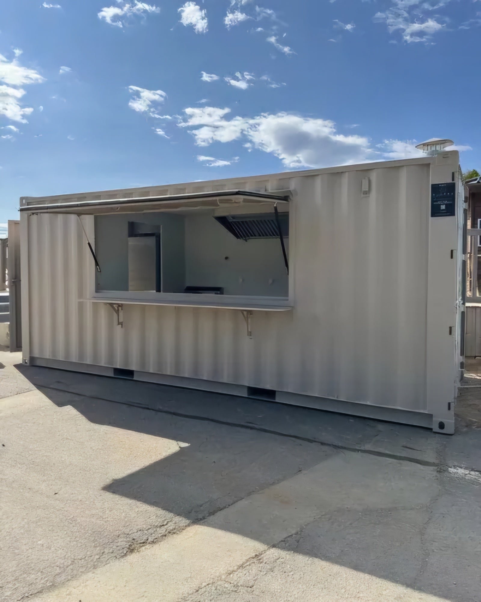 Container Chiosco 20 Piedi | Snack Bar Completo Chiavi in Mano 1 container chiosco 20 piedi snack bar